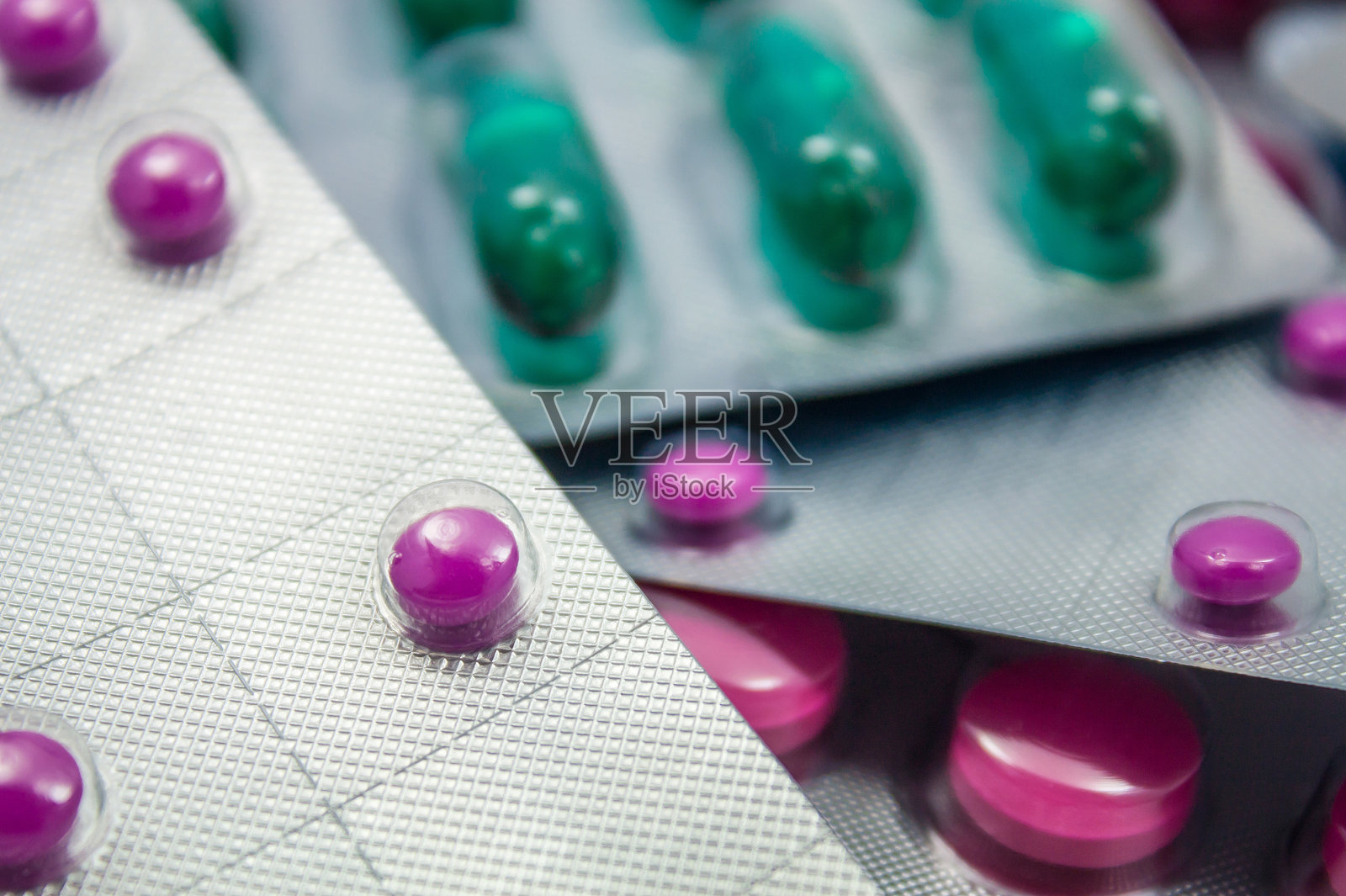 药丸、胶囊的包装照片摄影图片