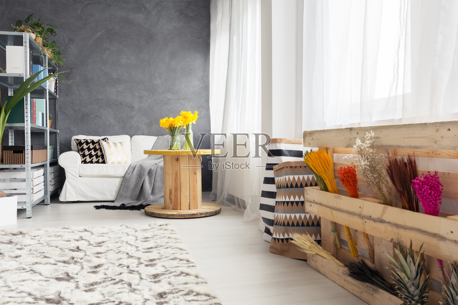 宽敞的客厅照片摄影图片