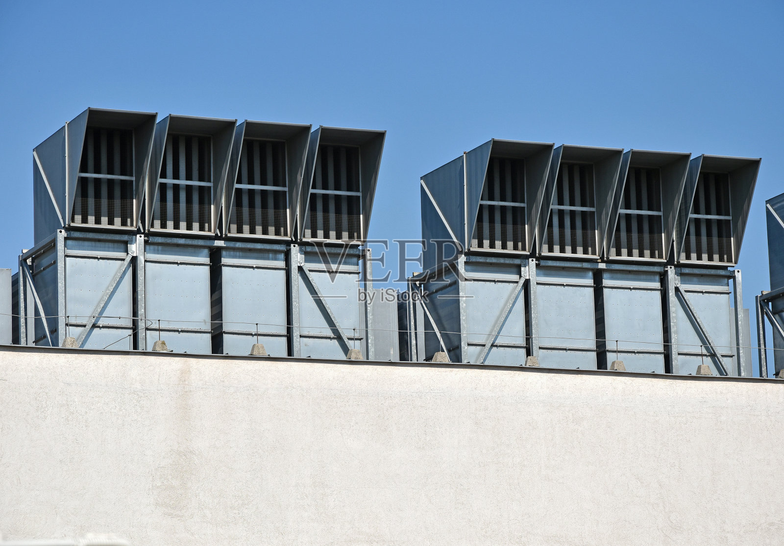 发电厂顶部的空气过滤器照片摄影图片