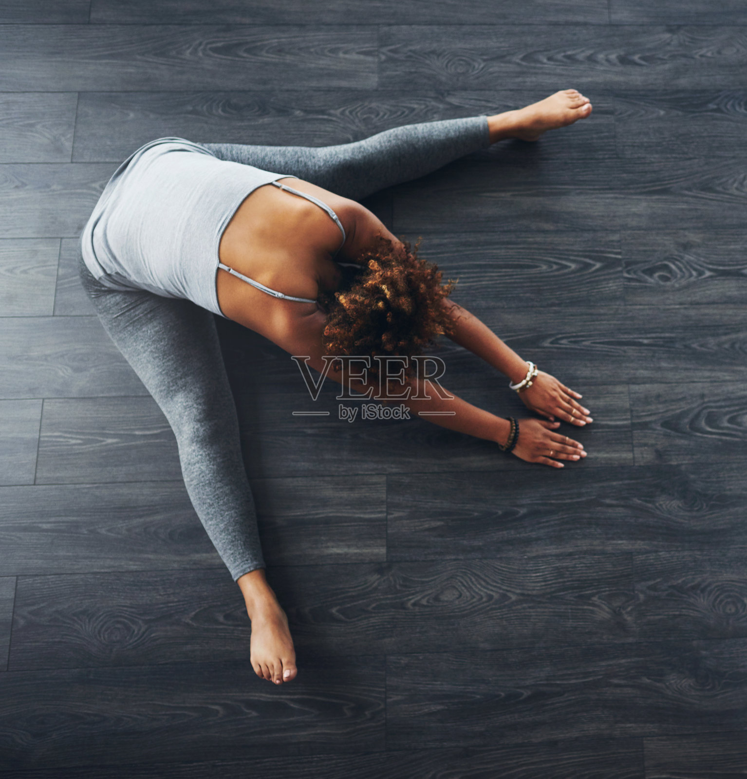 这是瑜伽的时间照片摄影图片