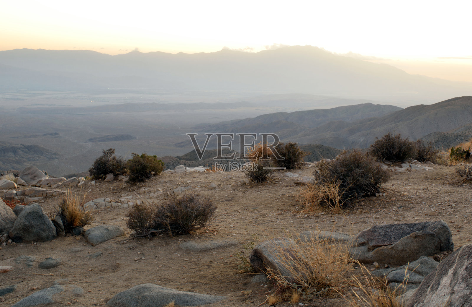 《暮色中的科切拉山谷》照片摄影图片