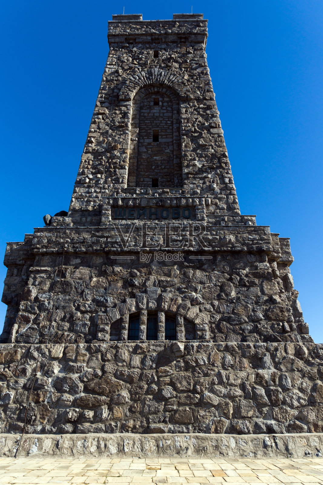 保加利亚希普卡自由纪念碑的秋景照片摄影图片