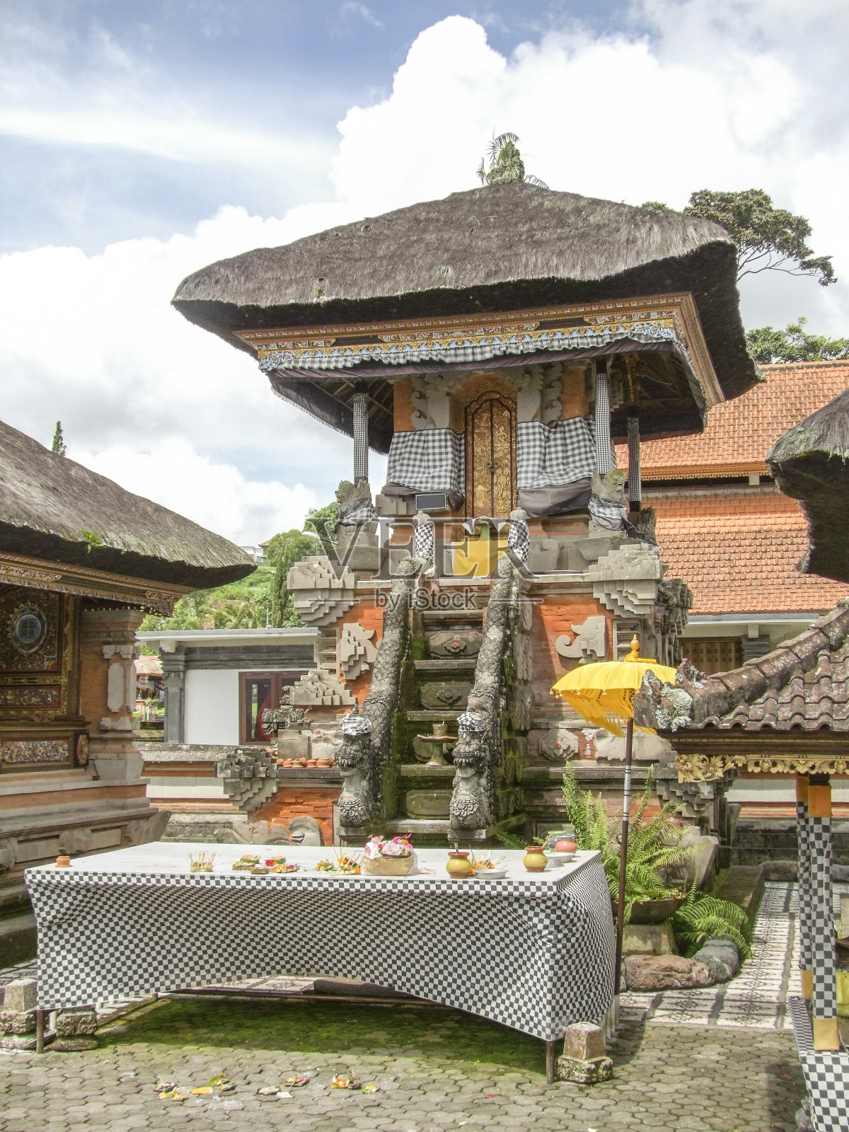 普拉·乌伦·达努·布拉坦照片摄影图片