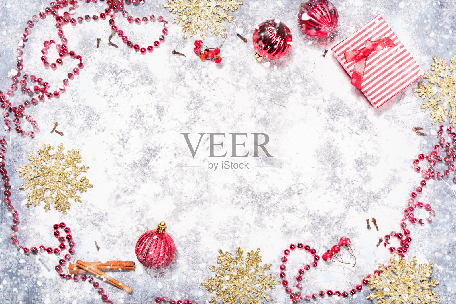 圣诞背景装饰和礼盒。照片摄影图片