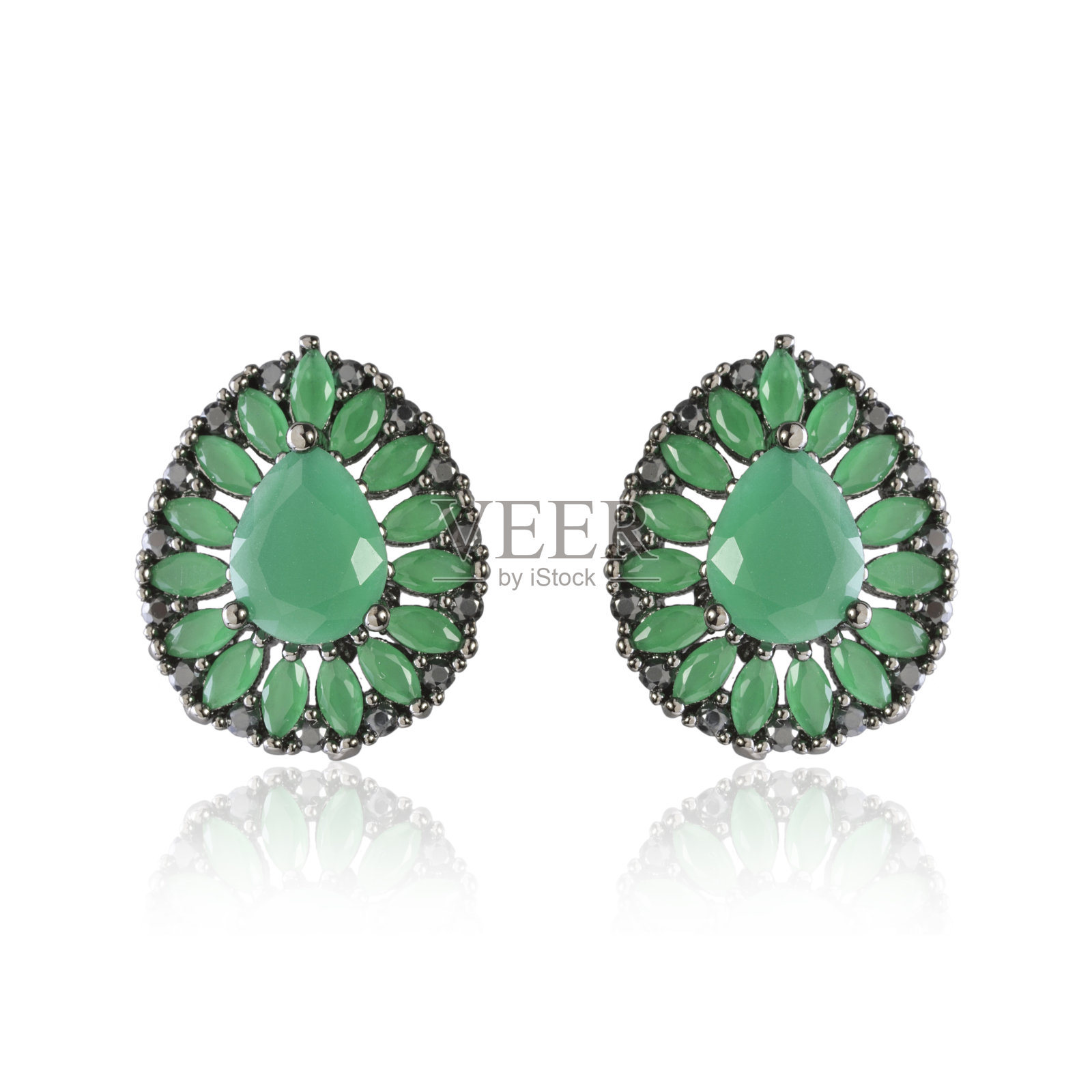 绿宝石耳环照片摄影图片