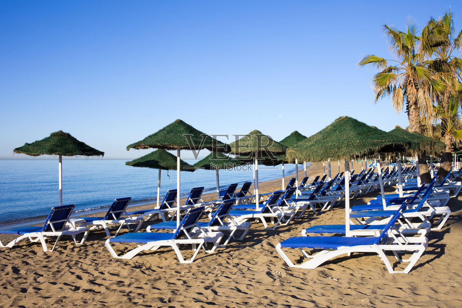 玛贝拉海滩和大海照片摄影图片