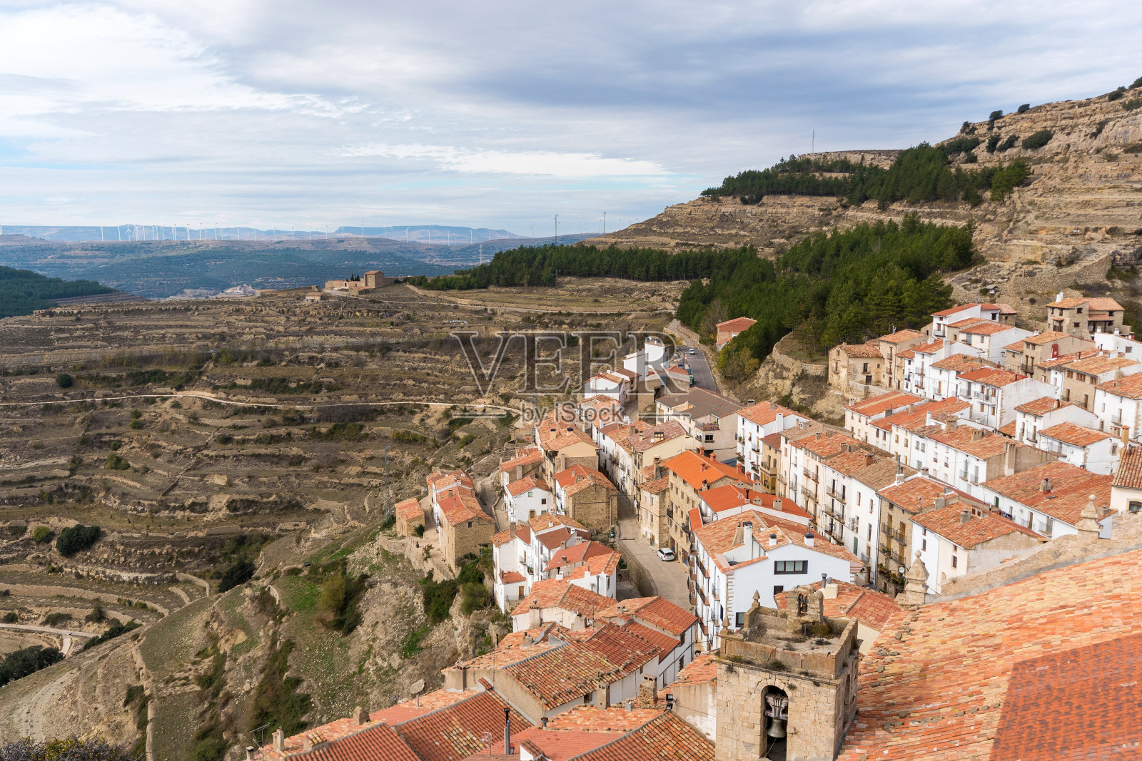 阿瑞斯德尔梅斯特老城,典型的西班牙建筑。照片摄影图片