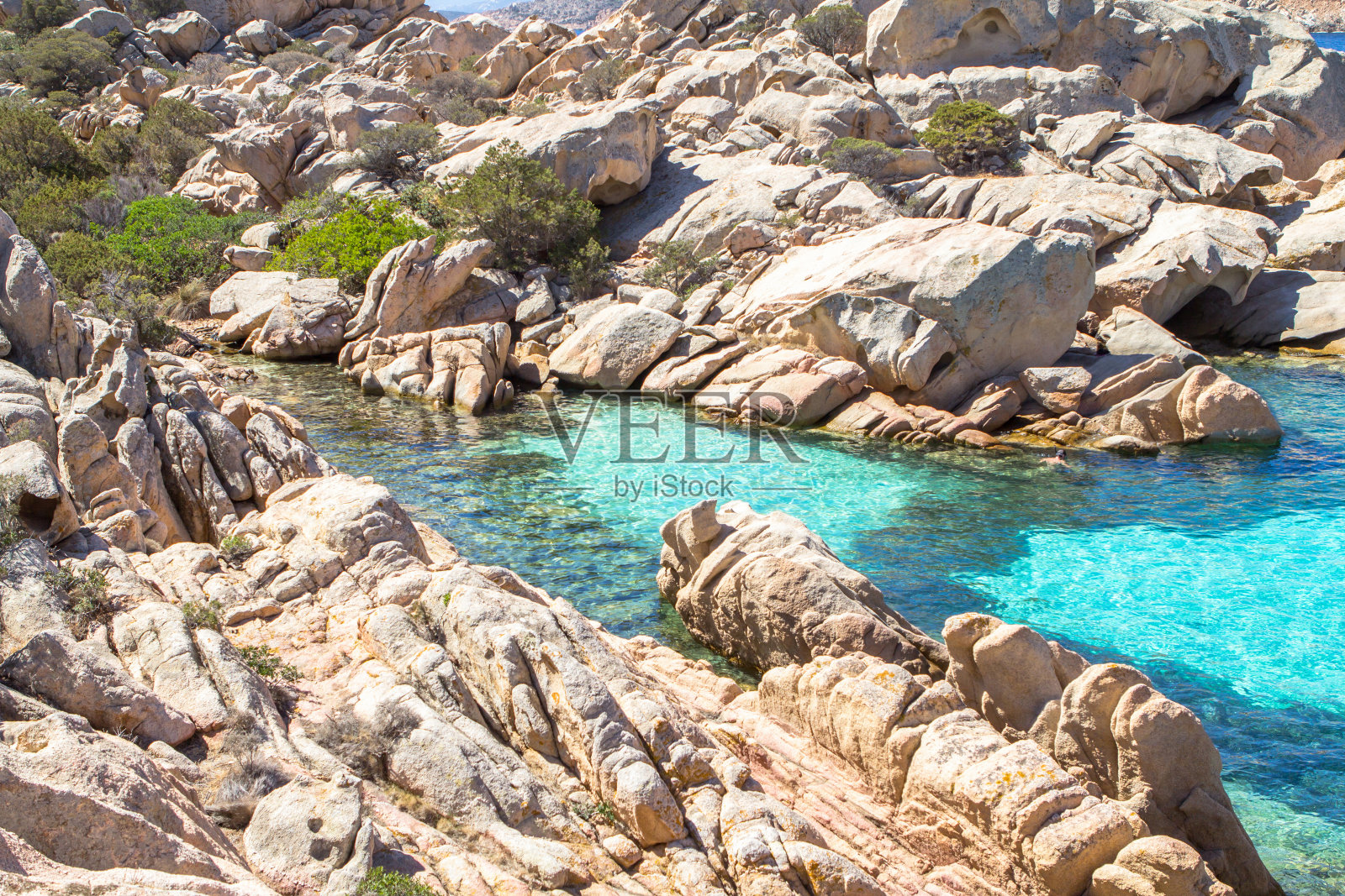 撒丁岛的卡拉·科提西奥海滩照片摄影图片