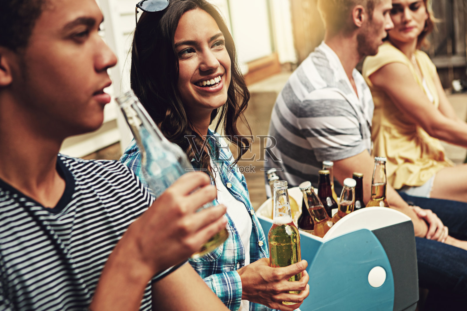 周末开始的时候身边都是很棒的人照片摄影图片