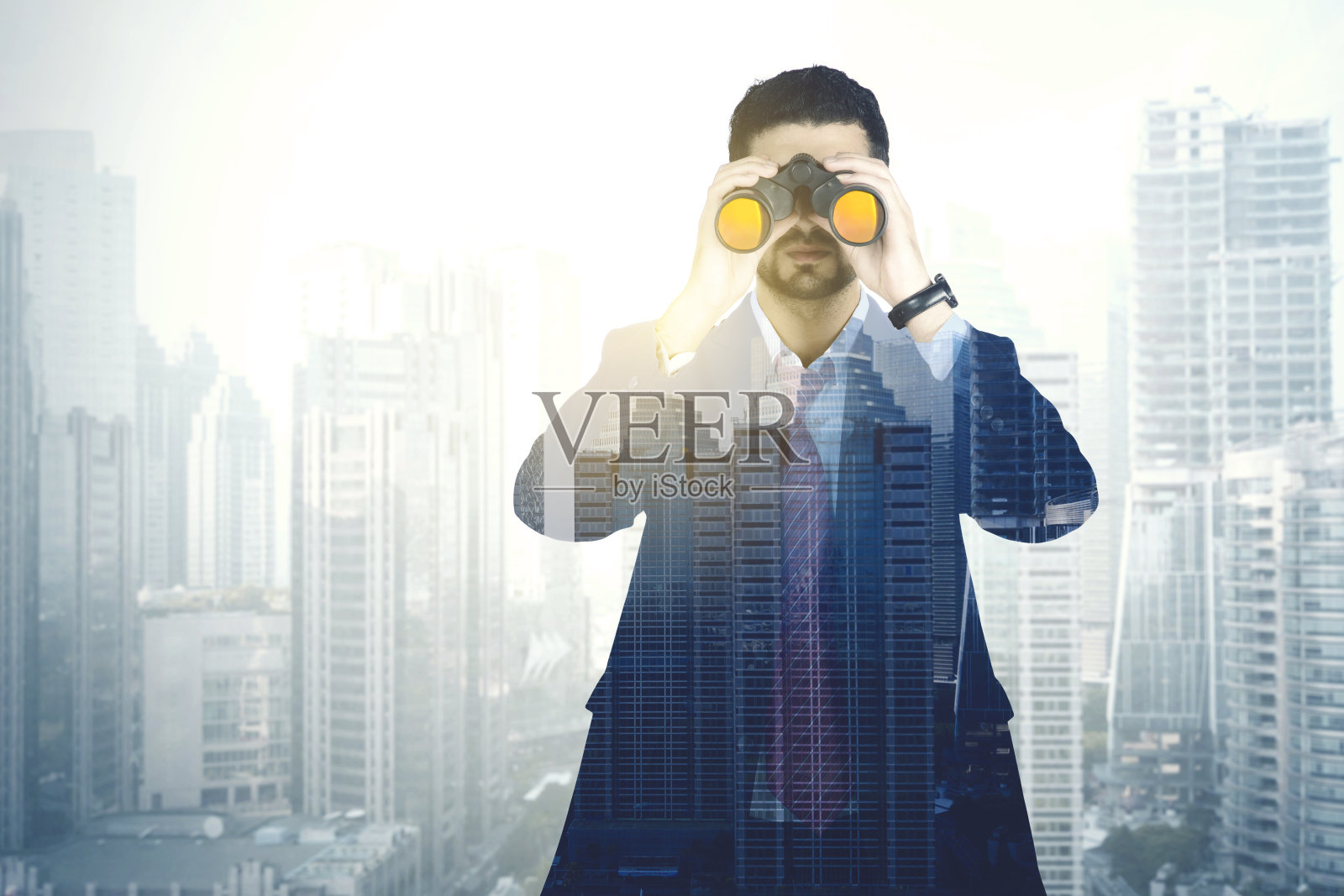 商人用双筒曝光照片摄影图片