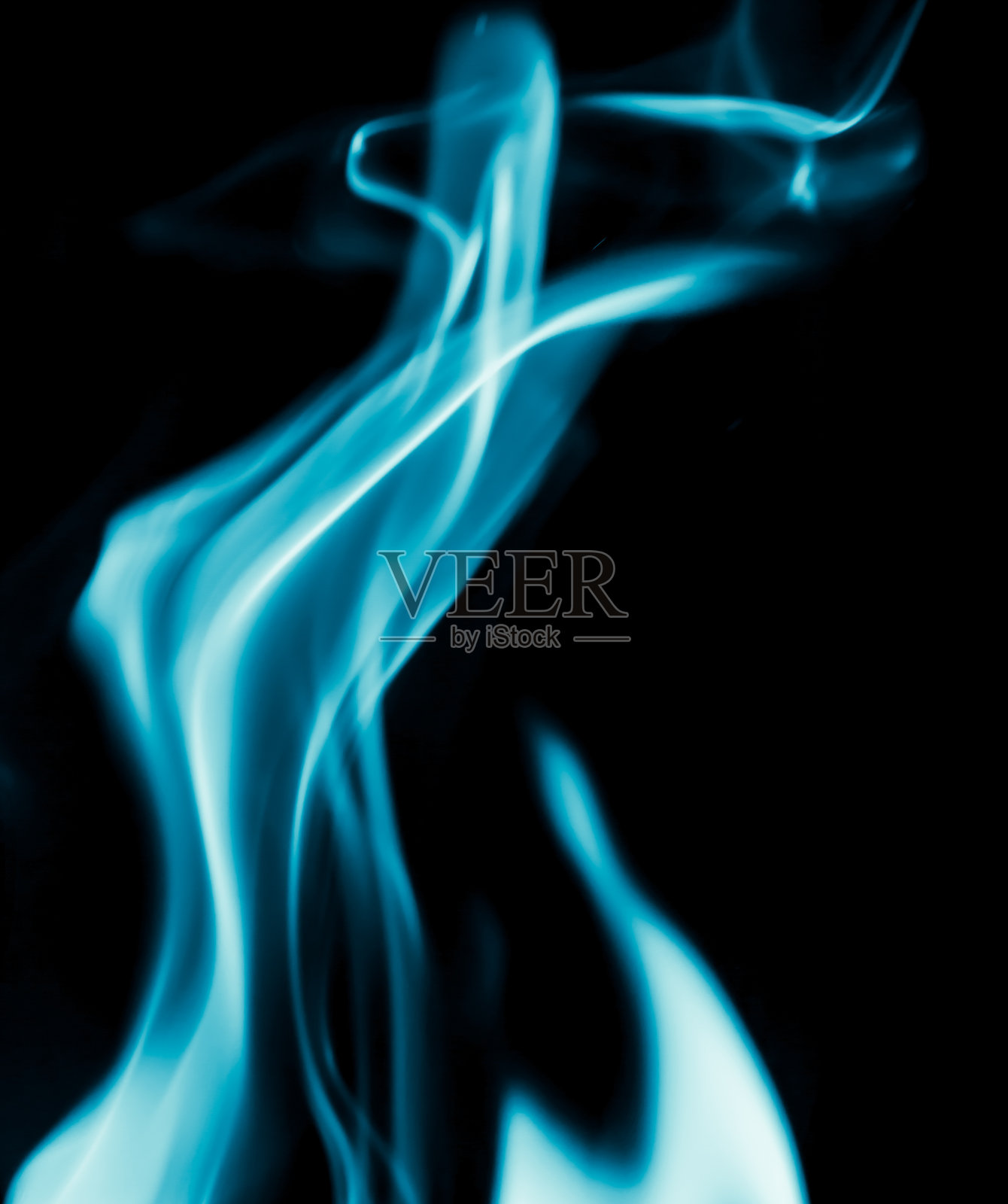 抽象背景的蓝色火焰火在黑色的背景照片摄影图片