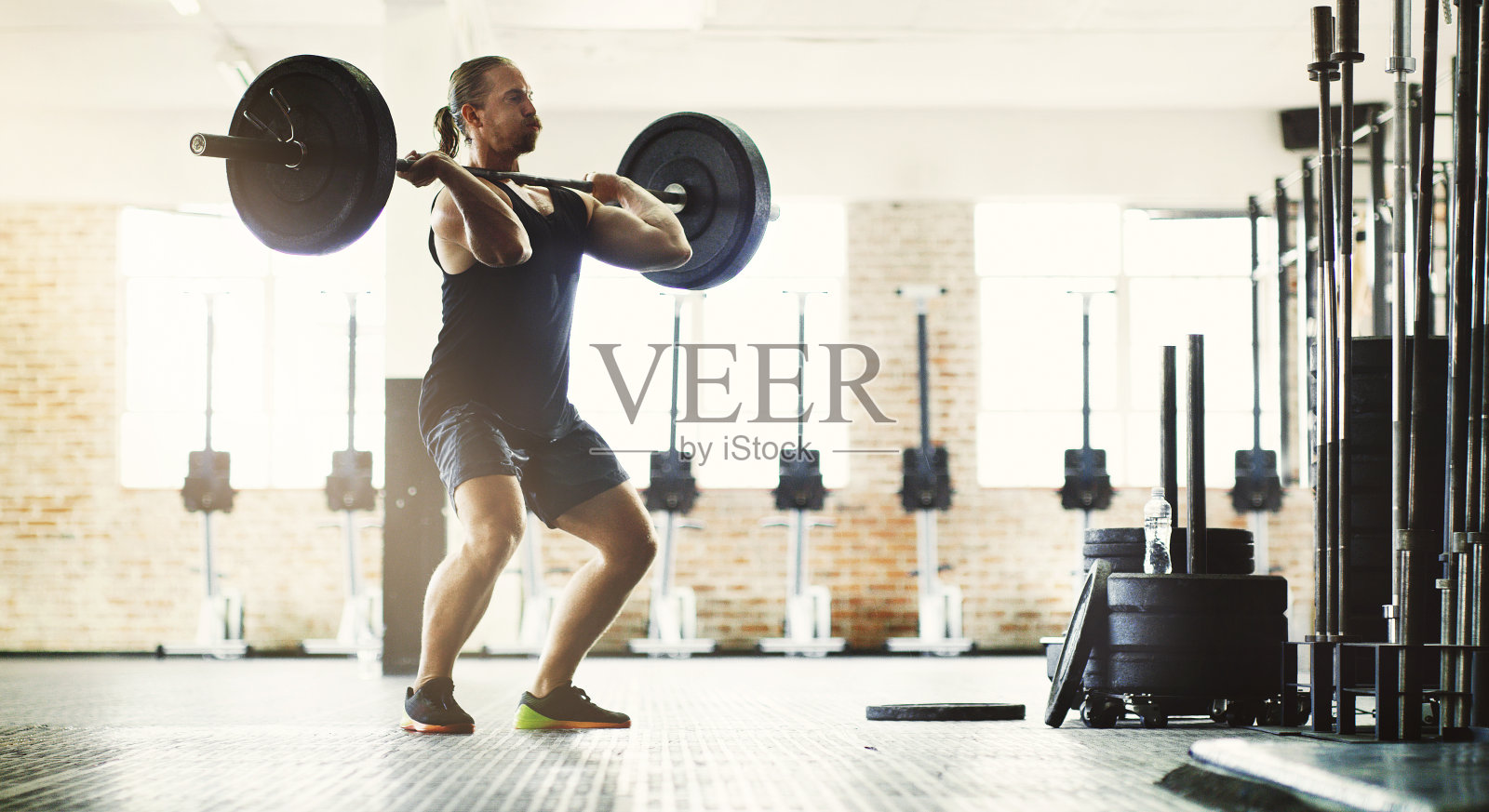 他总是取消照片摄影图片