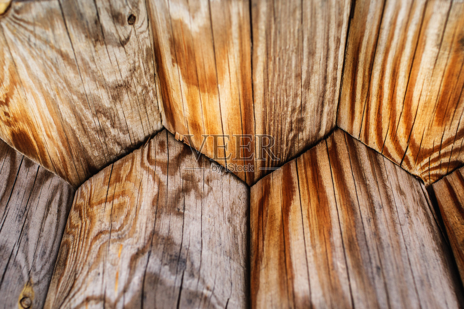 由松木制成的墙壁的纹理。照片摄影图片