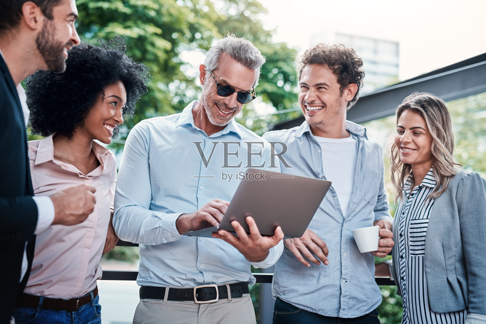 他们提出了一些新的观点照片摄影图片