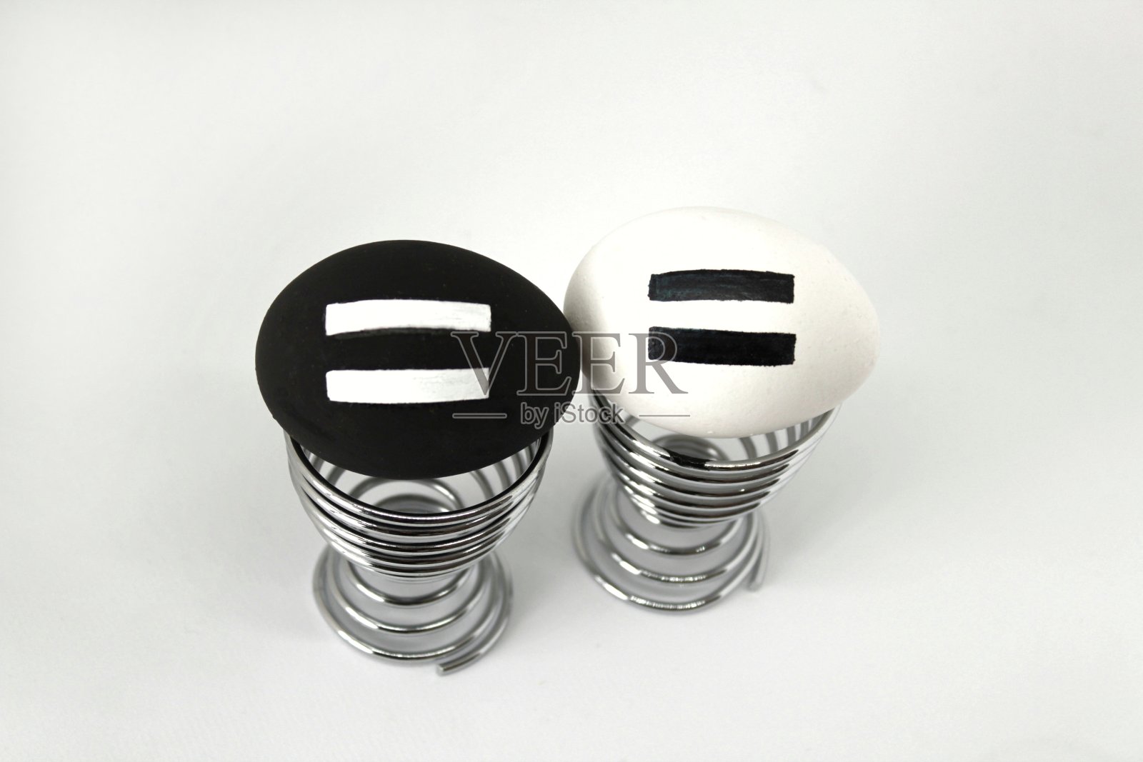 为消除种族歧视日绘制的复活节彩蛋照片摄影图片