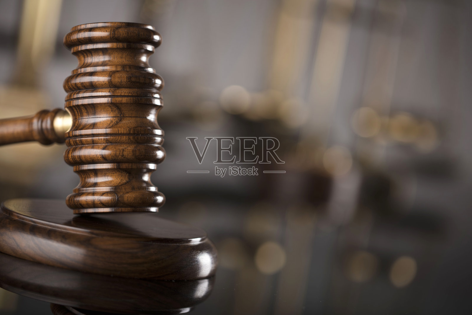 法官的法槌照片摄影图片