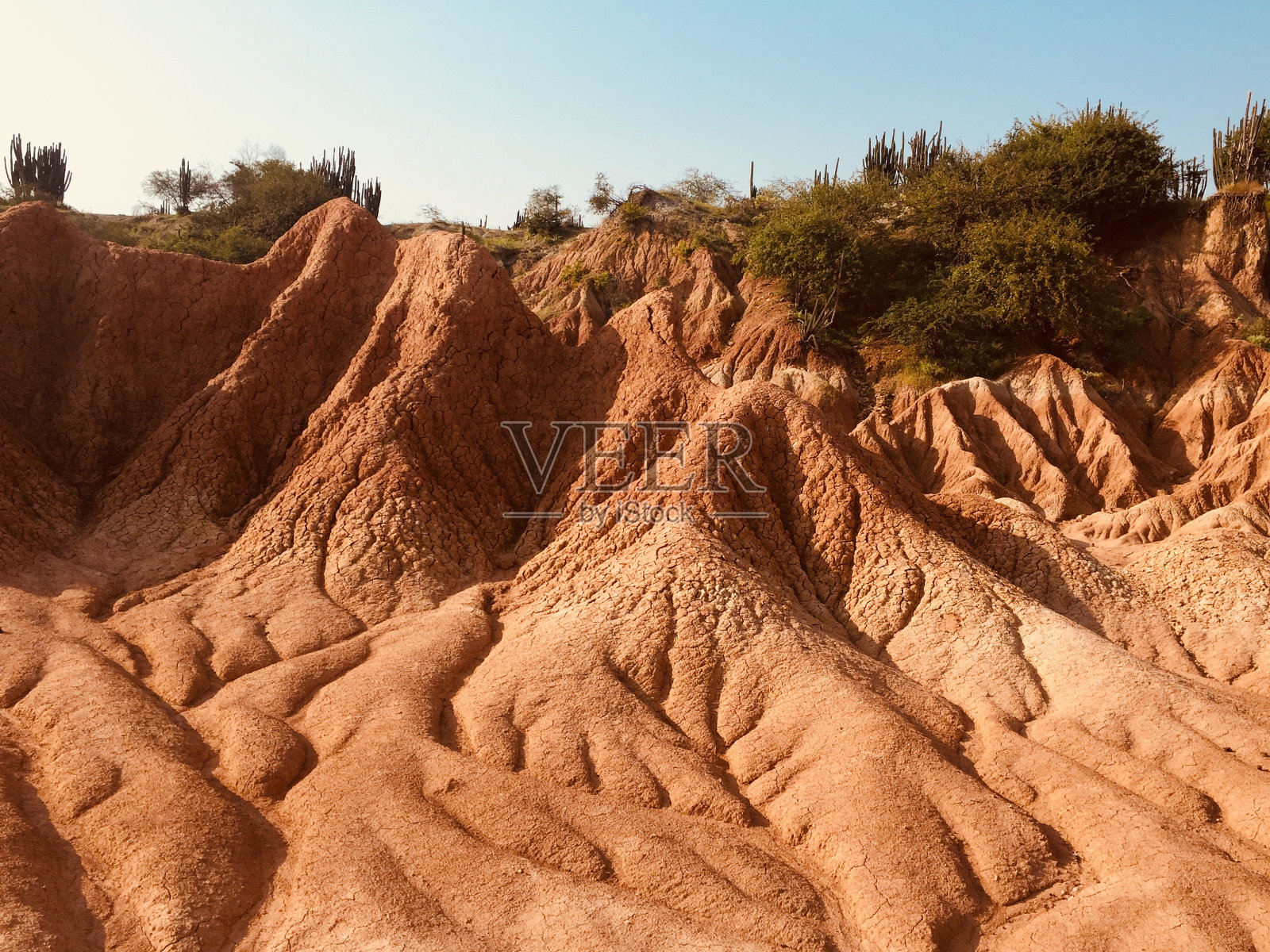 红沙沙漠山谷景观-塔塔科亚,哥伦比亚照片摄影图片