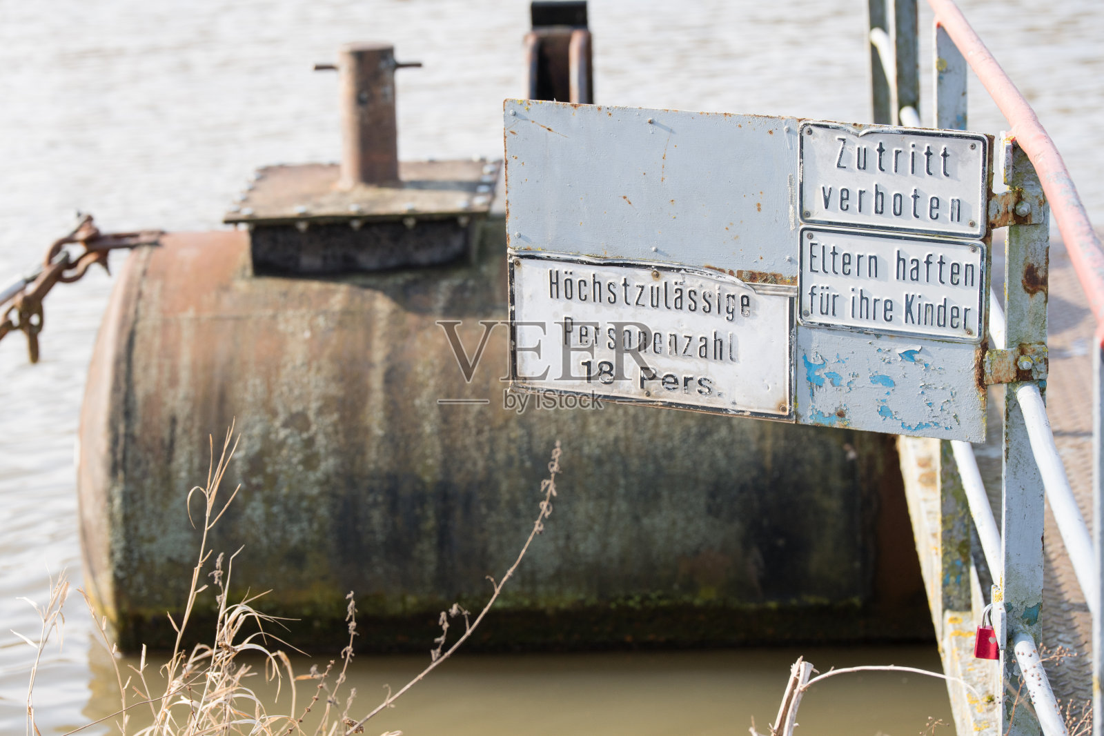 浮船桥照片摄影图片