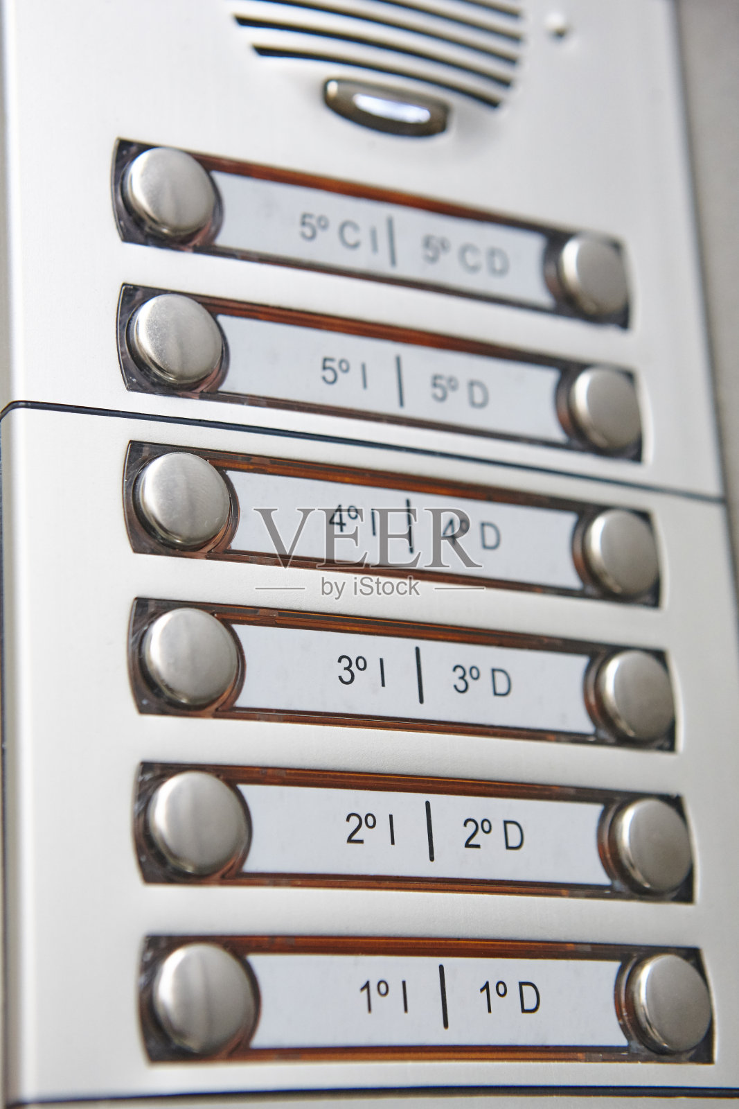 大楼对讲安全装置。家庭门禁设备。门铃照片摄影图片