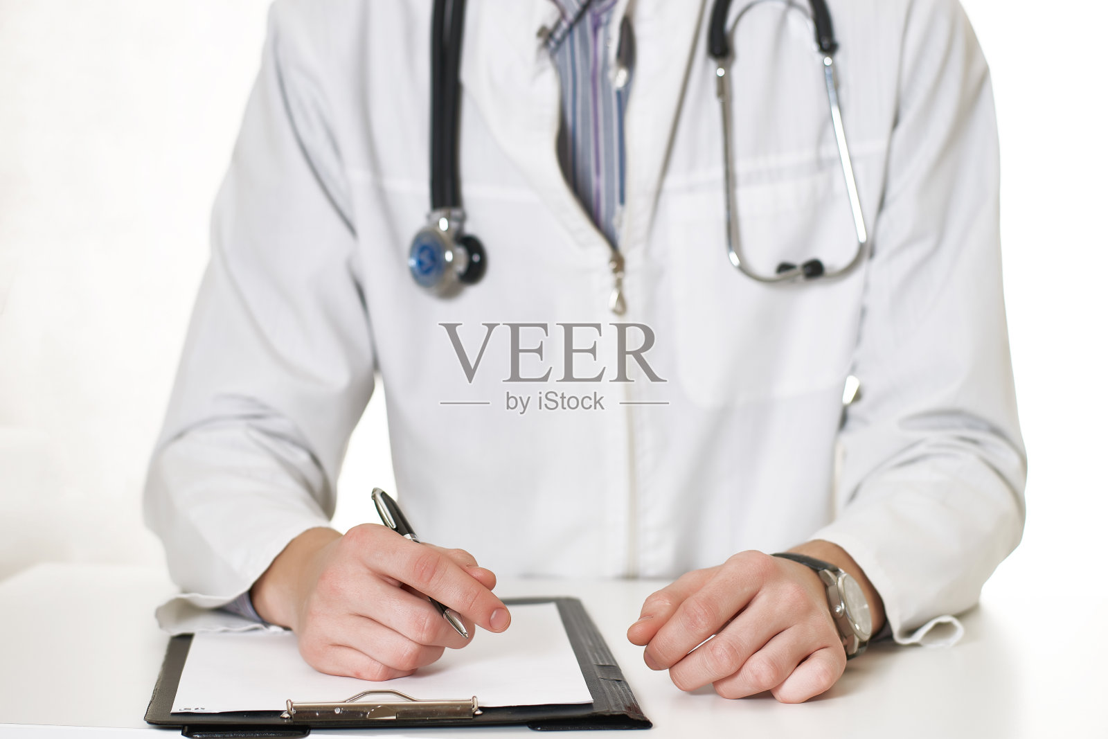 医生填写病史照片摄影图片