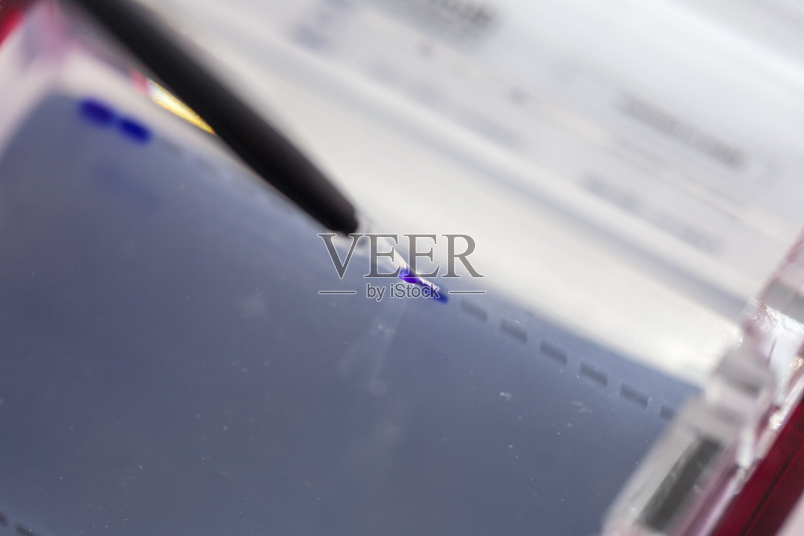 琼脂糖凝胶电泳:生物化学、分子生物学、遗传学和临床化学实验室常用方法照片摄影图片