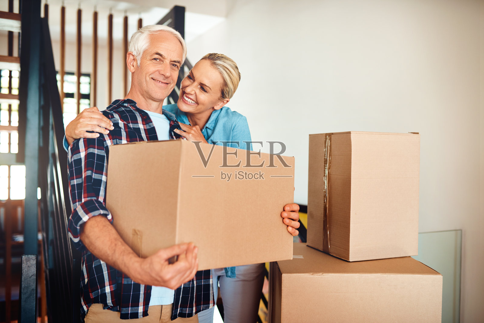 这是我们为婚姻做的最好的投资照片摄影图片