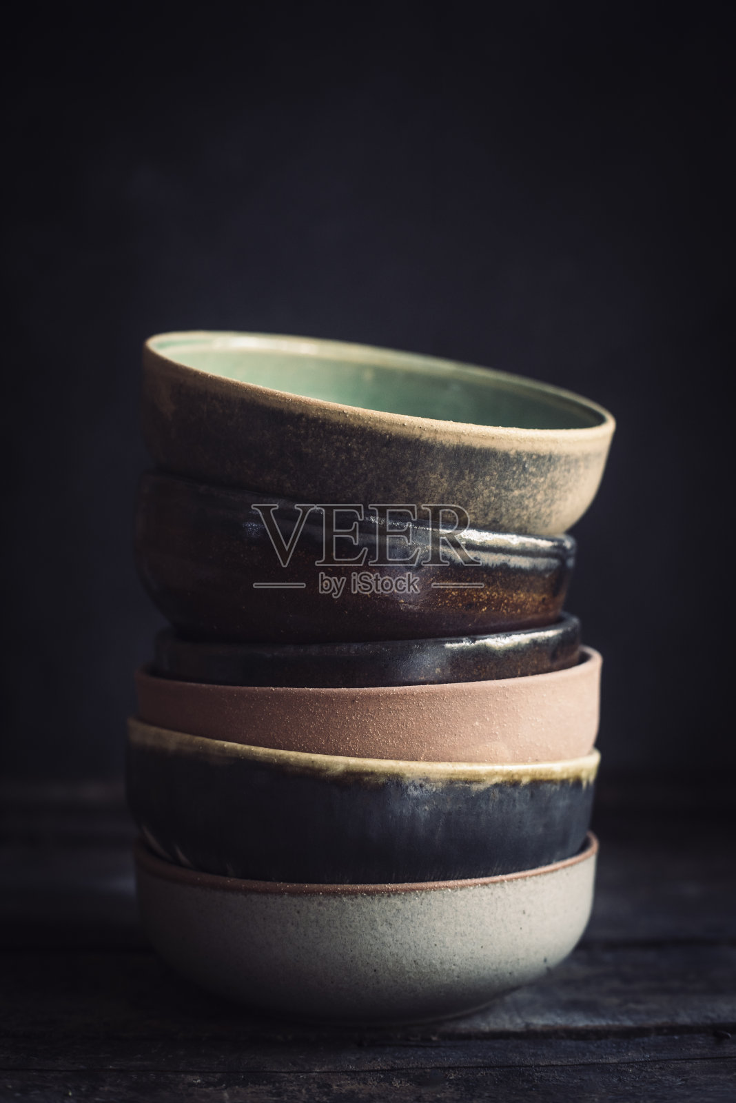 陶瓷空盘子照片摄影图片