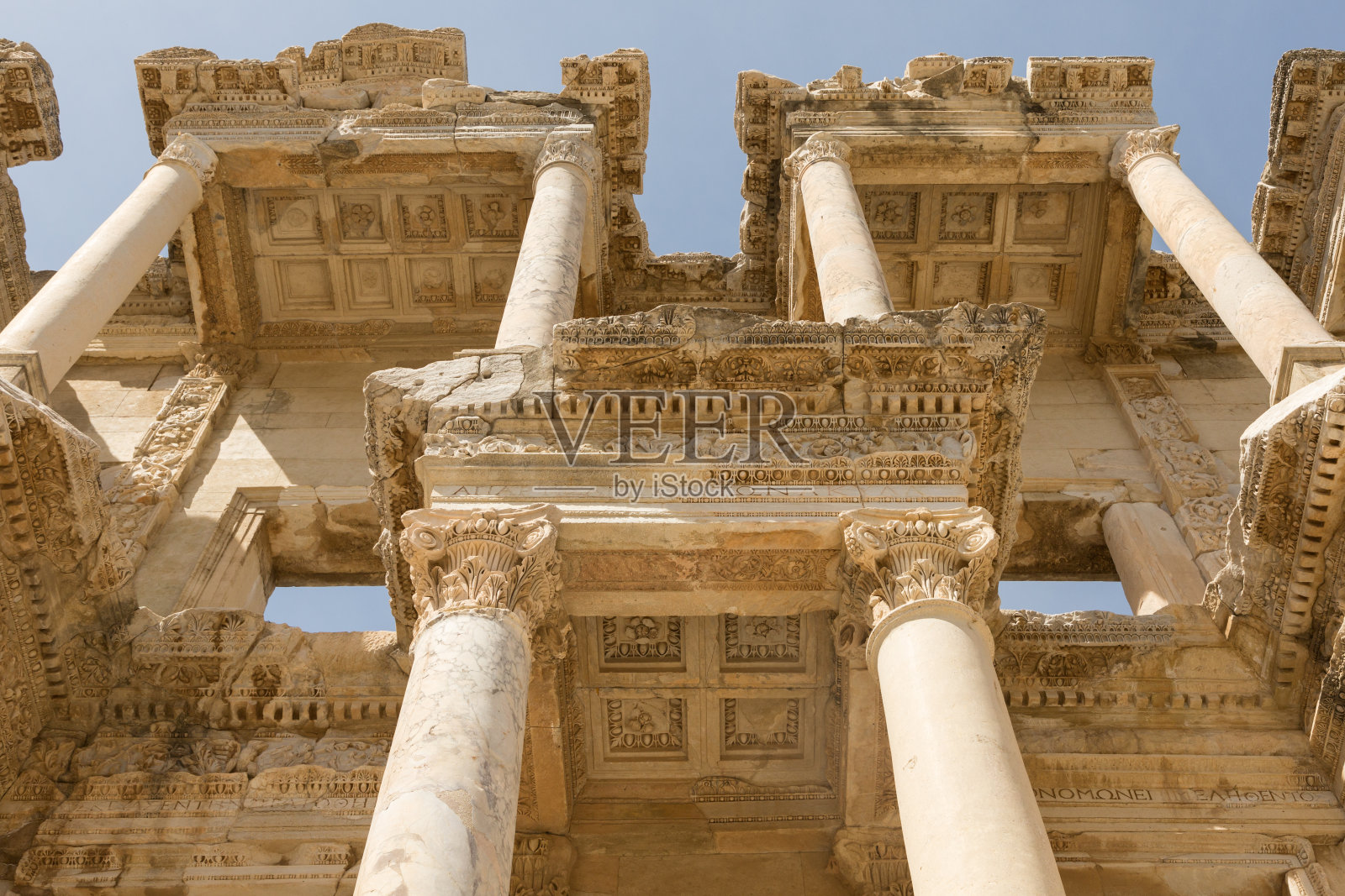 一个古老的图书馆照片摄影图片