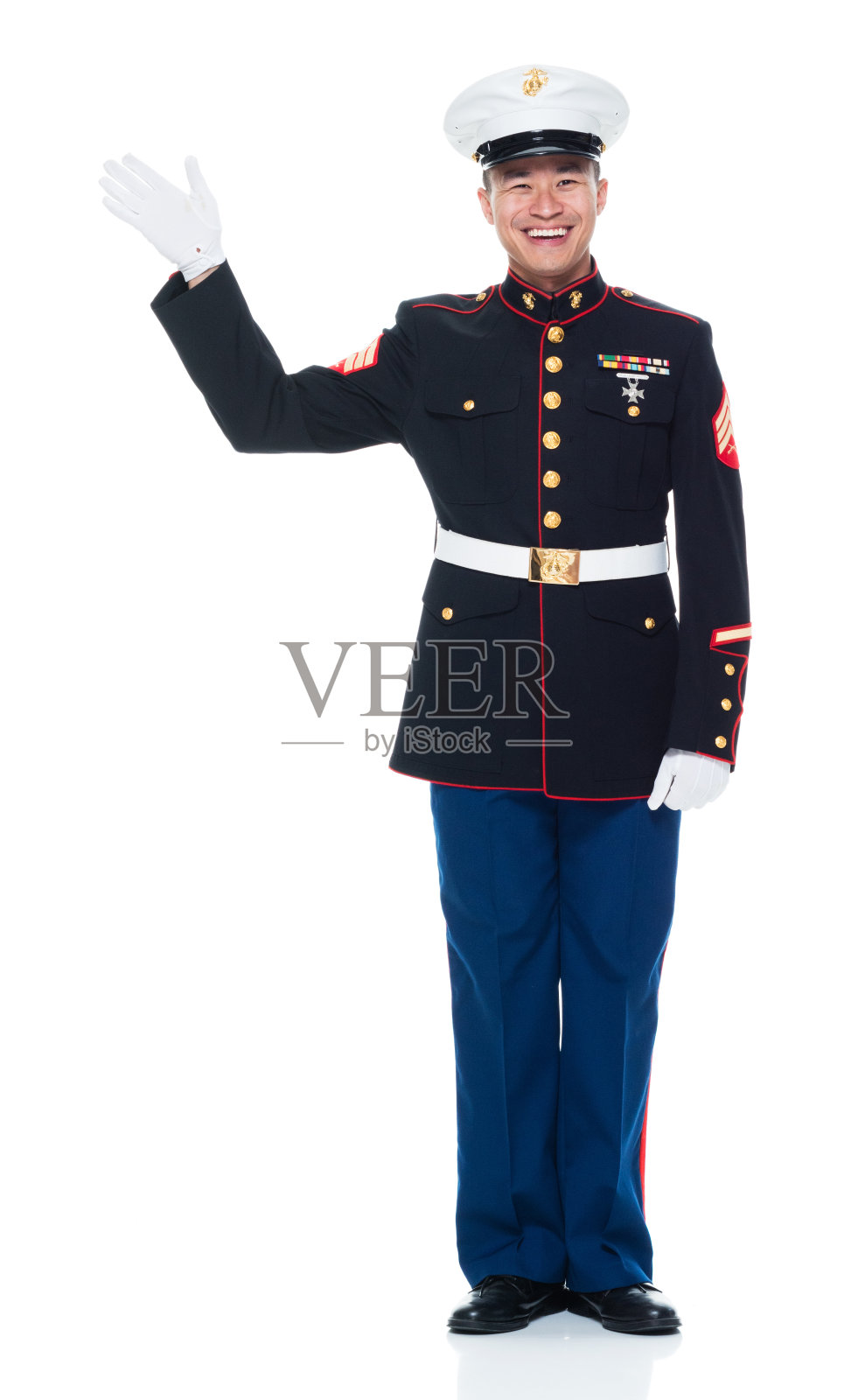 身着制服的美国海军陆战队员在挥手照片摄影图片