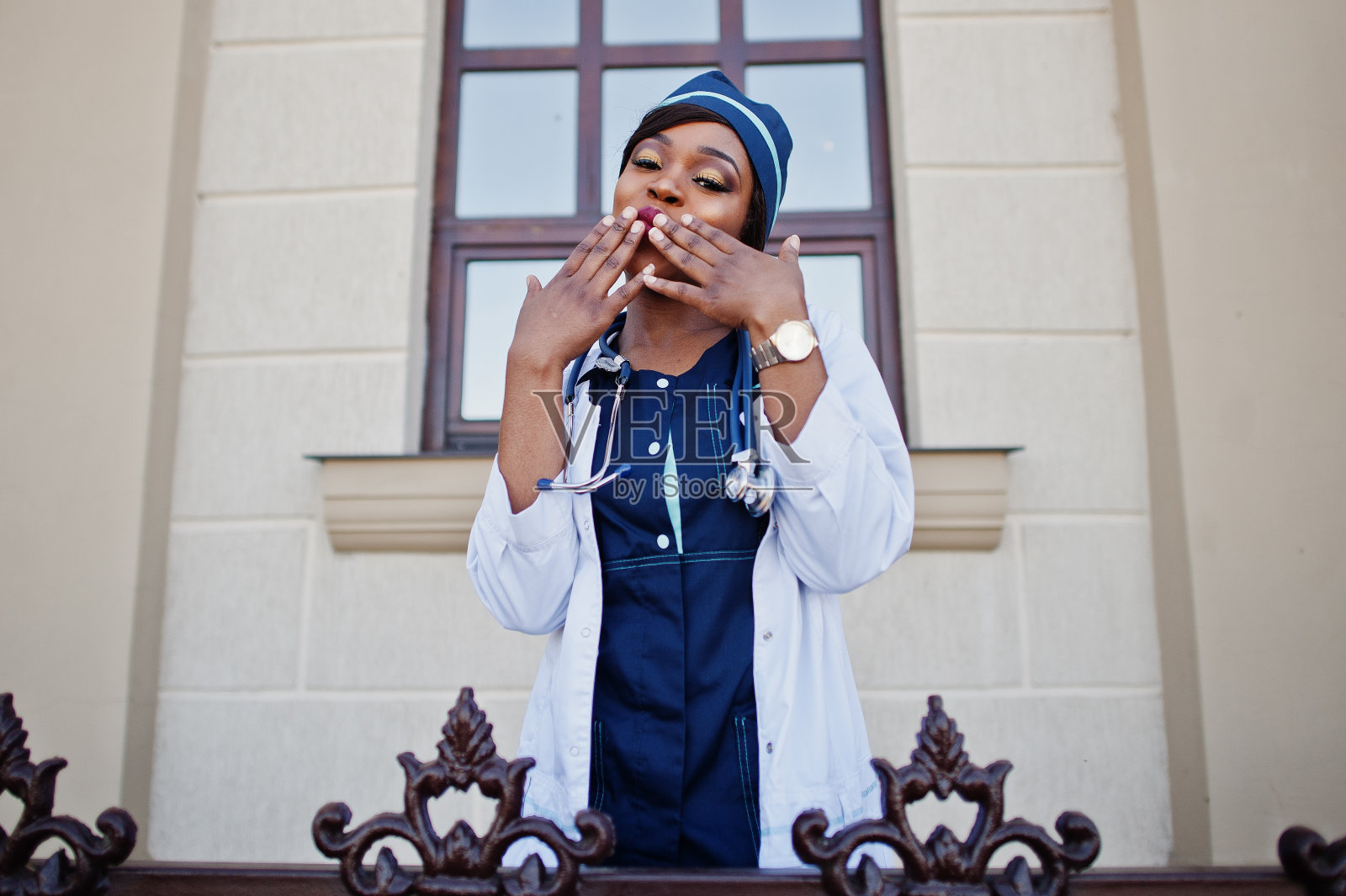 非裔美国女医生照片摄影图片