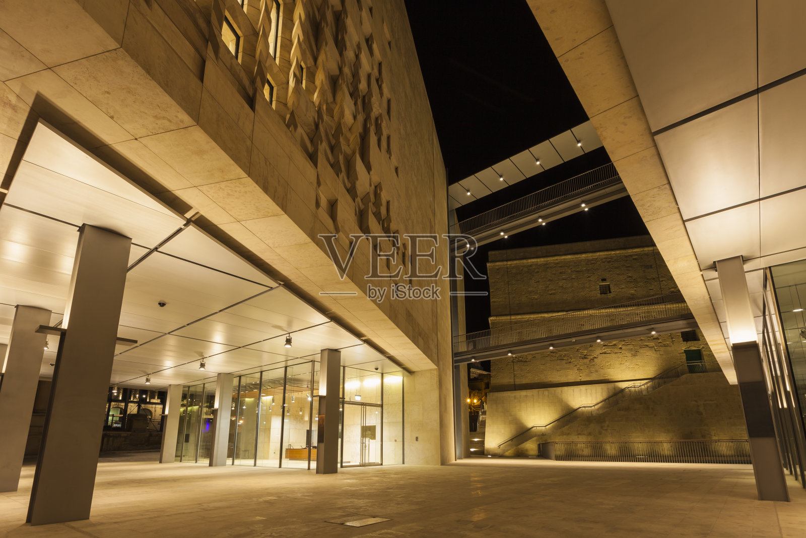 马耳他瓦莱塔议会大厦照片摄影图片