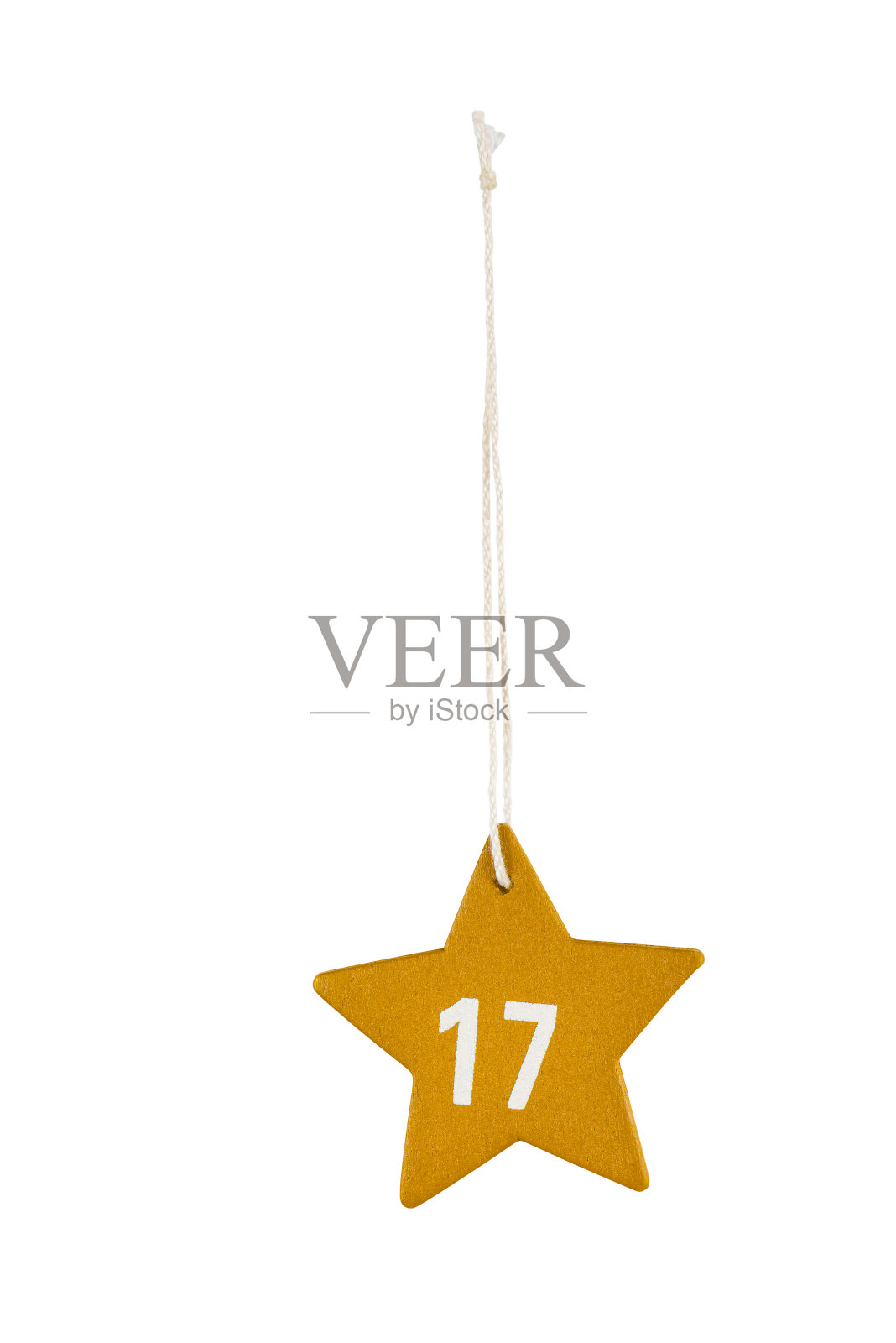 金色木制圣诞星白色数字17串剪裁路径照片摄影图片