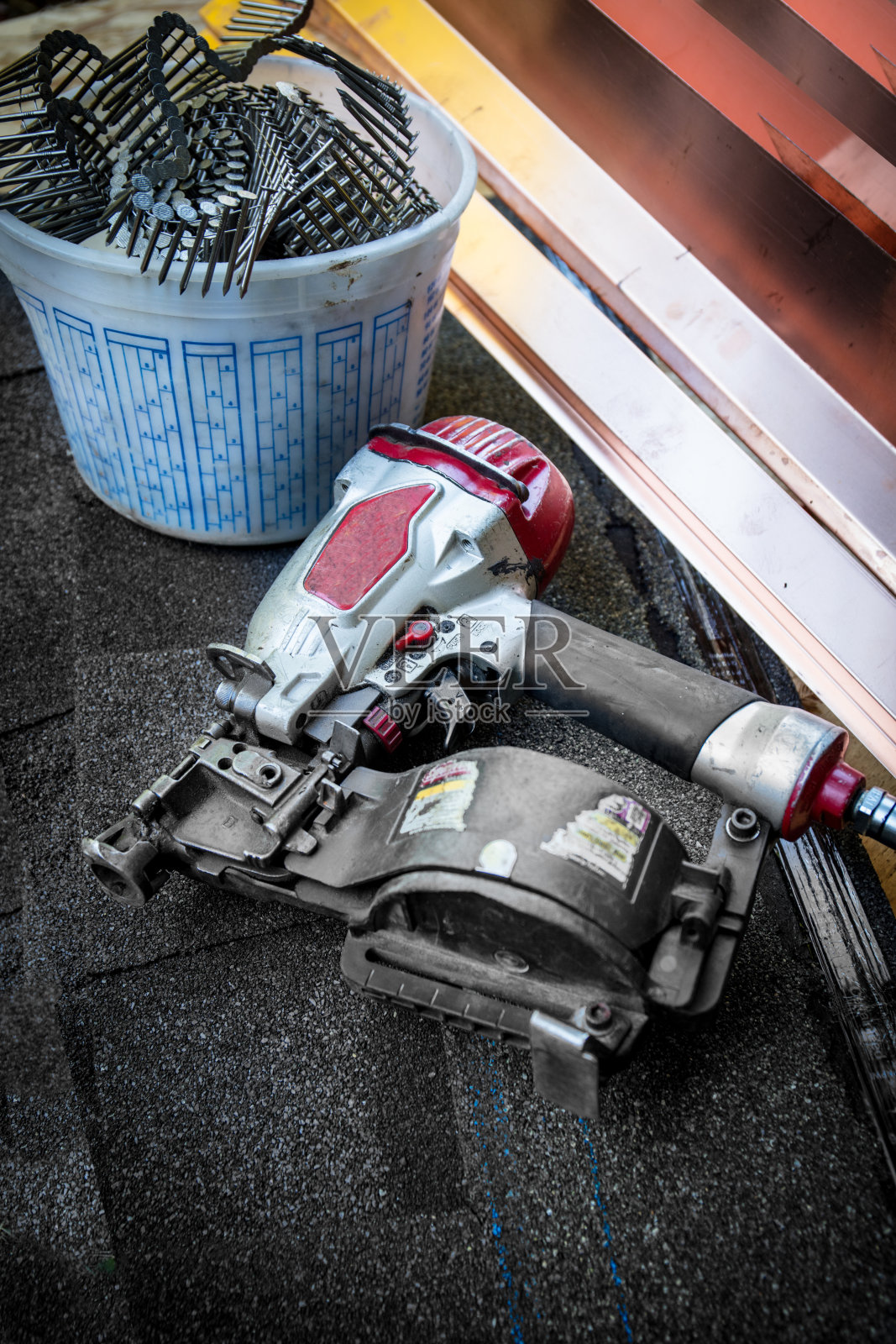 屋面的工具照片摄影图片