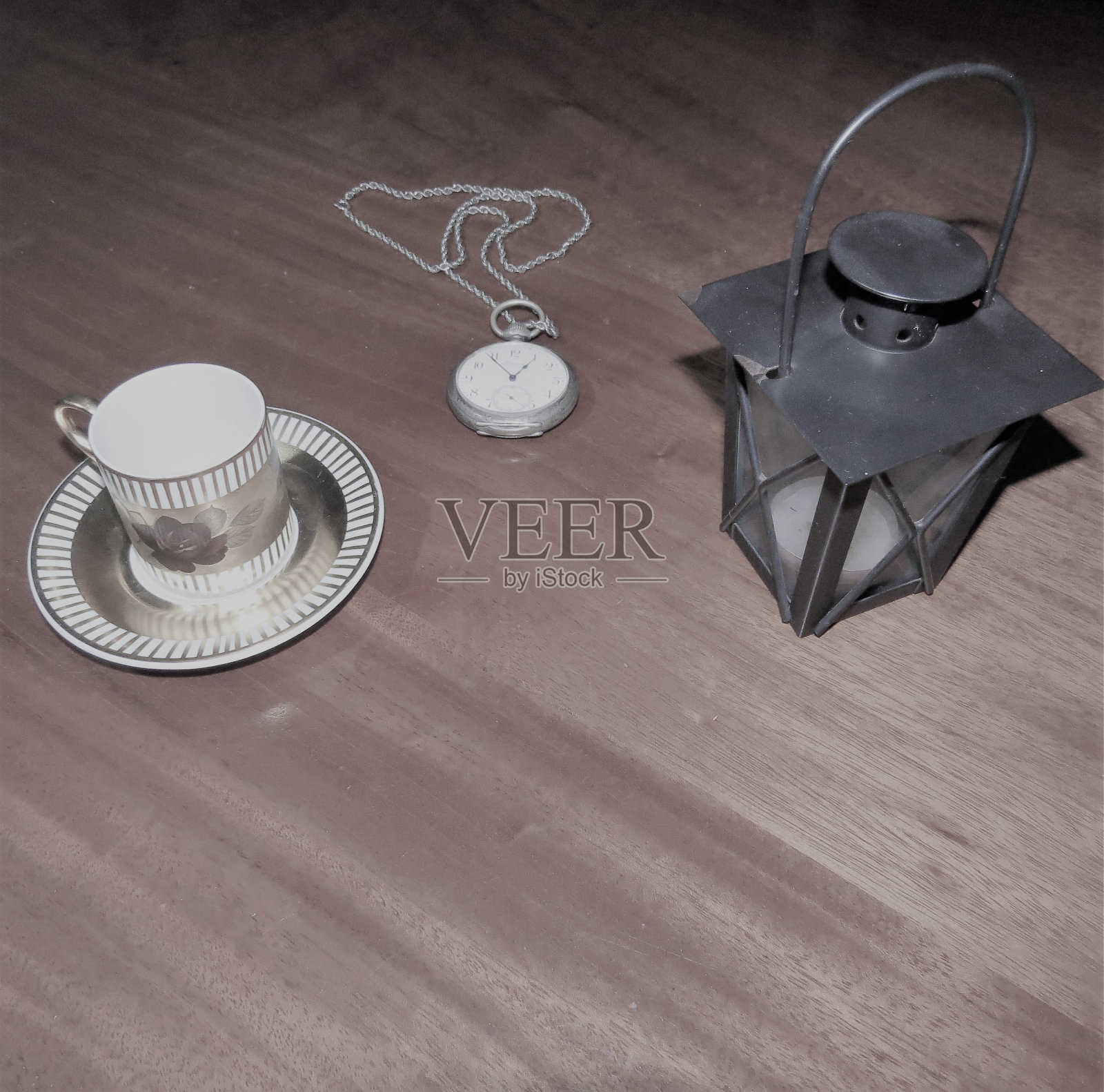 怀表和烛台照片摄影图片