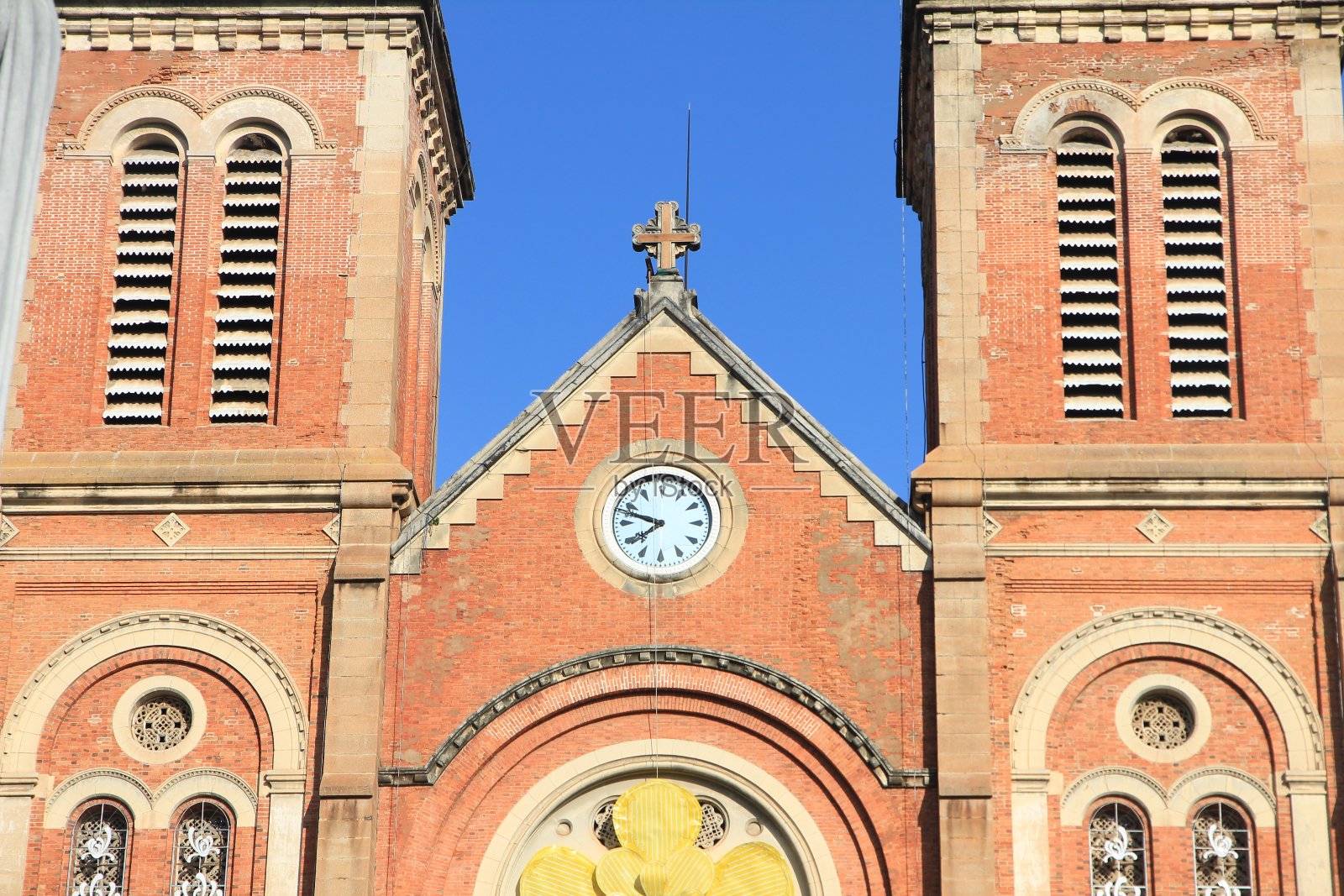越南胡志明市的圣母院大教堂照片摄影图片