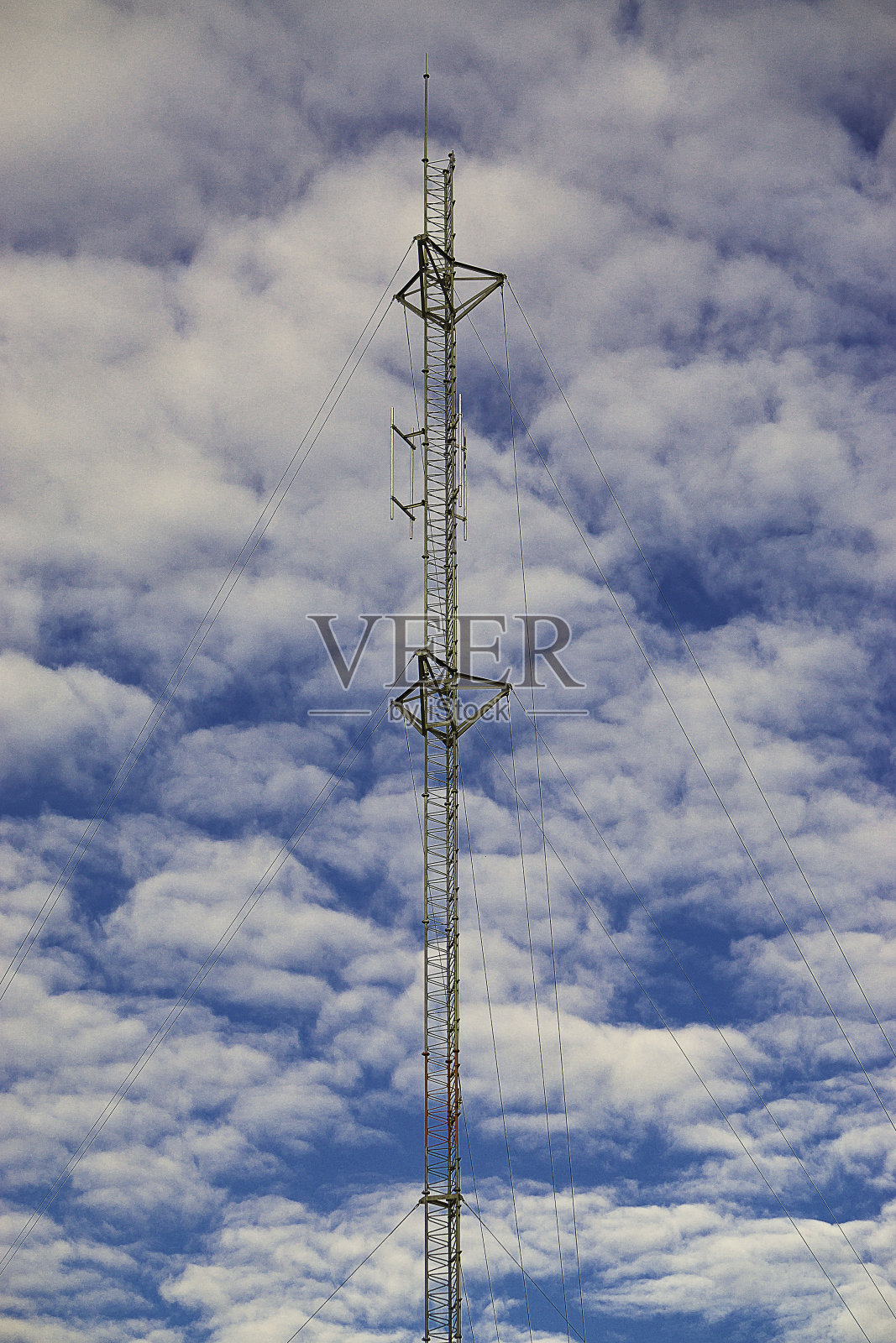 显示结构和设计的移动天线阵列。照片摄影图片