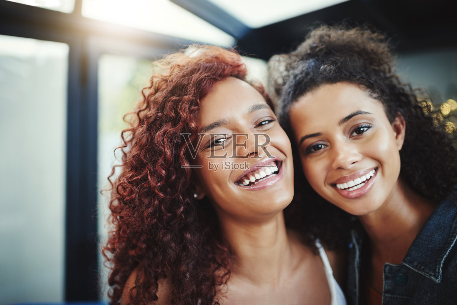 她是最好的我!照片摄影图片