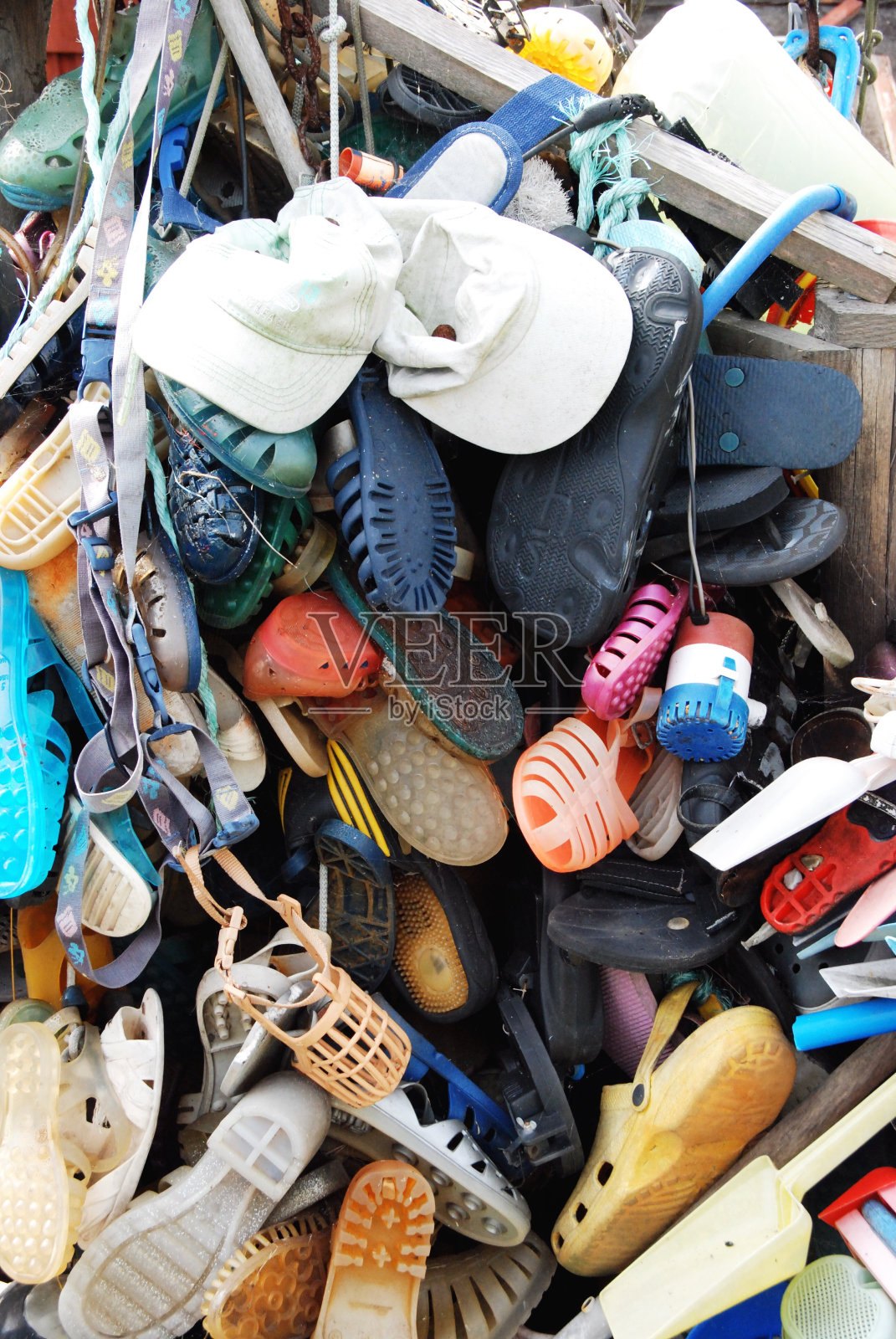 塑料沙滩上浪费照片摄影图片