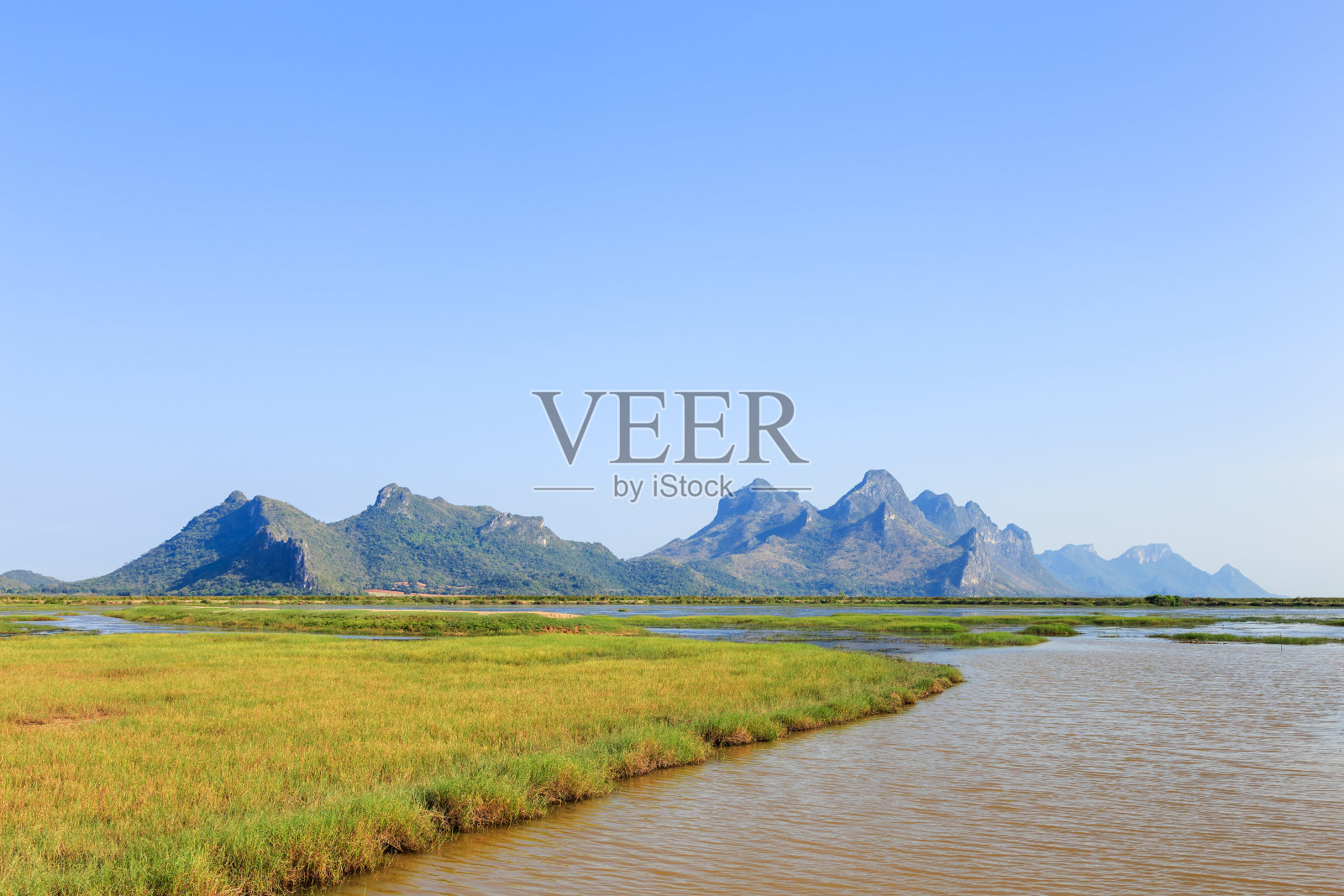 泰国普拉楚布基里汗的山姆罗伊约国家公园的湖照片摄影图片