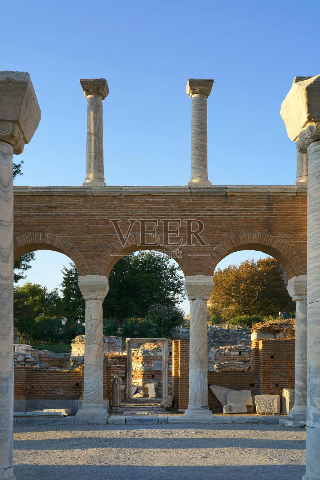 圣琼教堂照片摄影图片