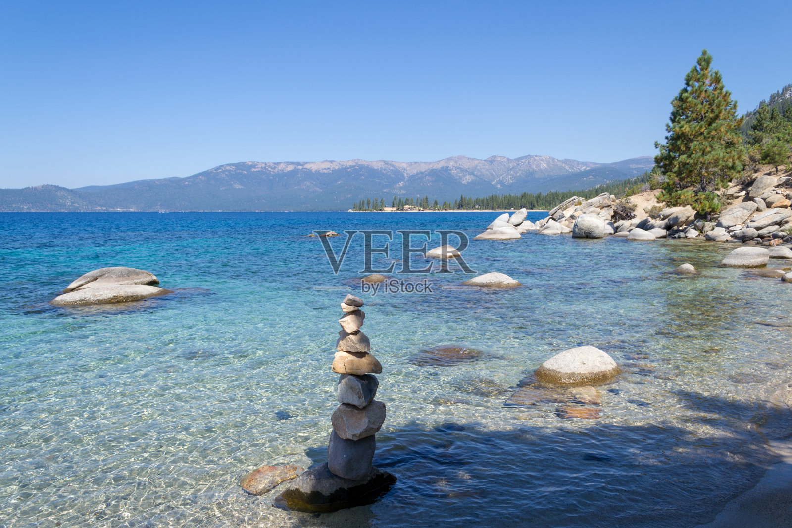 来自秘密峡谷的太浩湖照片摄影图片