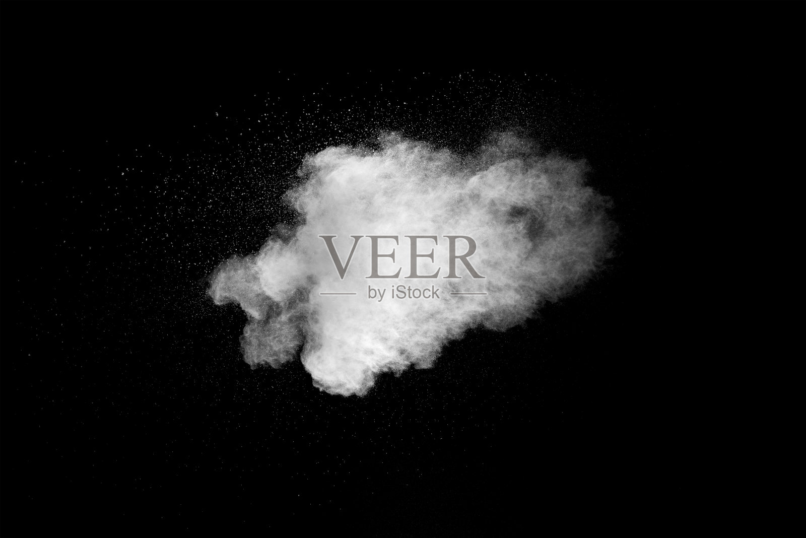 黑色背景上的白色尘埃爆炸。照片摄影图片