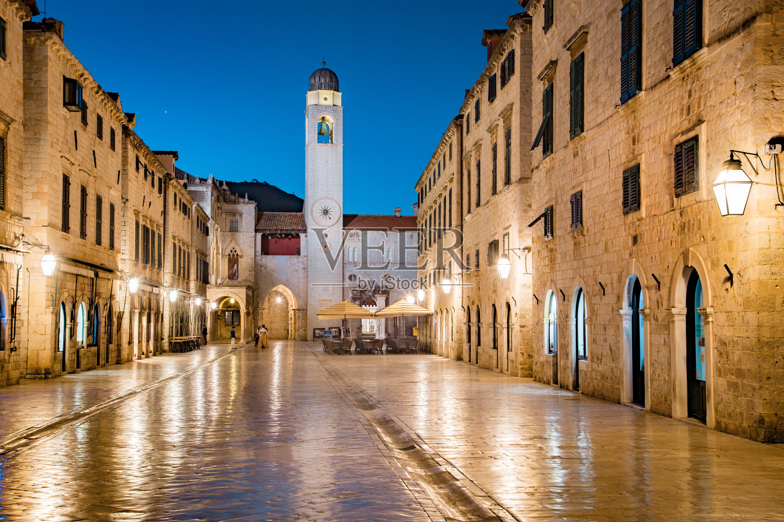 黄昏时分的杜布罗夫尼克老城,克罗地亚达尔马提亚照片摄影图片