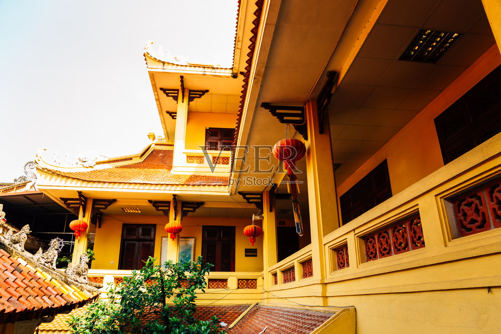 越南河内的Chua Quan Su寺大使塔照片摄影图片