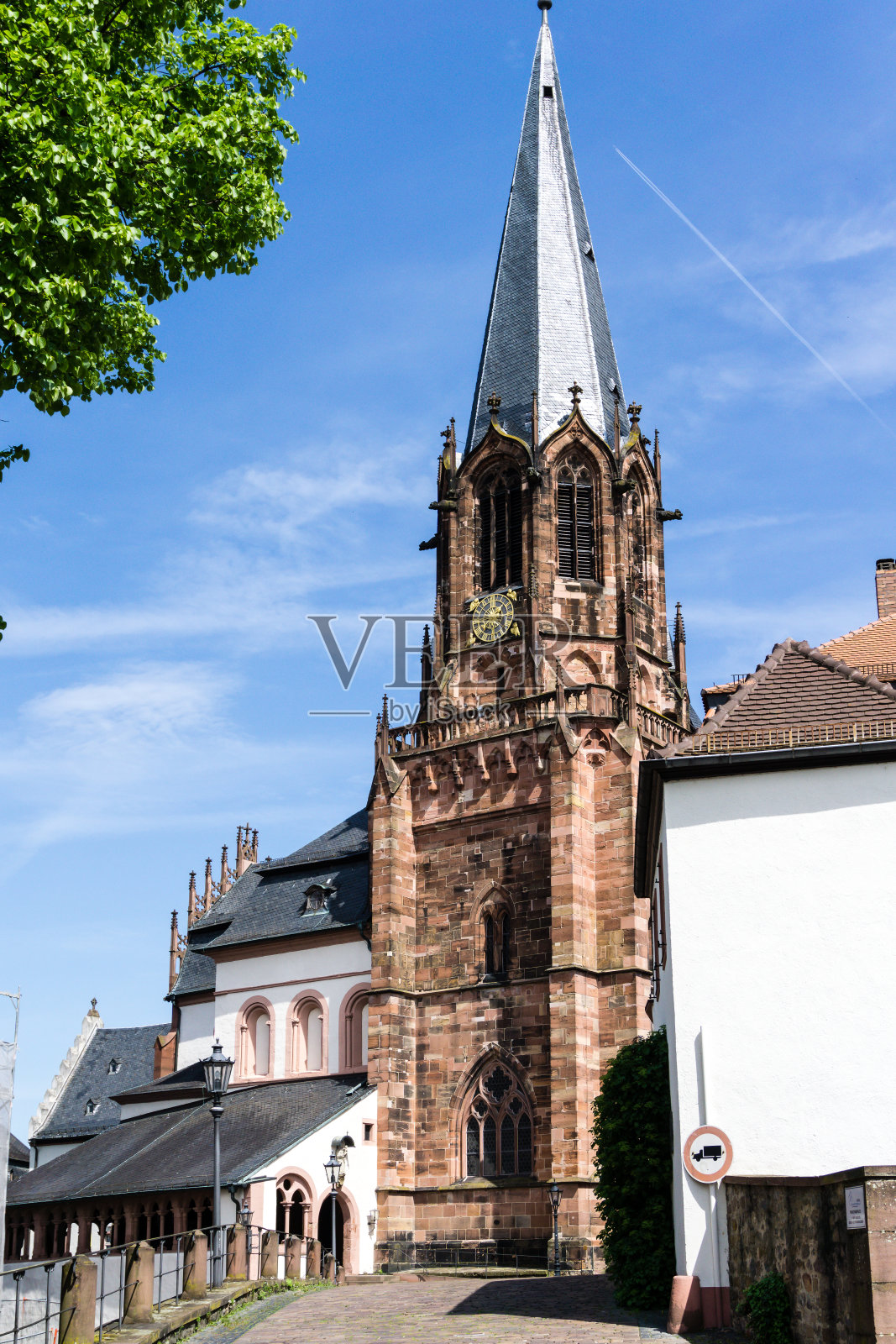 德国巴伐利亚州阿沙芬堡的教堂照片摄影图片