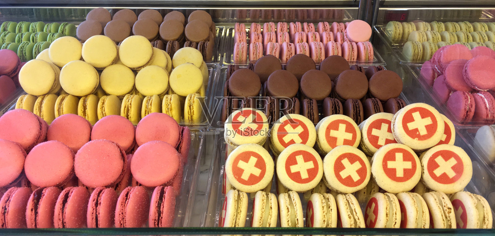 甜美多彩的瑞士马卡龙照片摄影图片