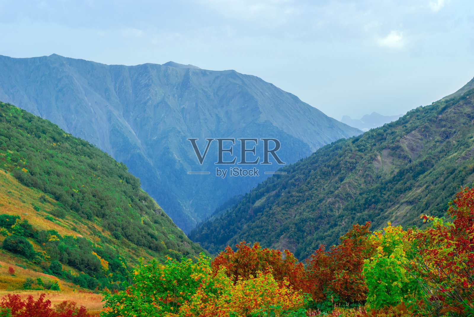 秋天的高山景观照片摄影图片