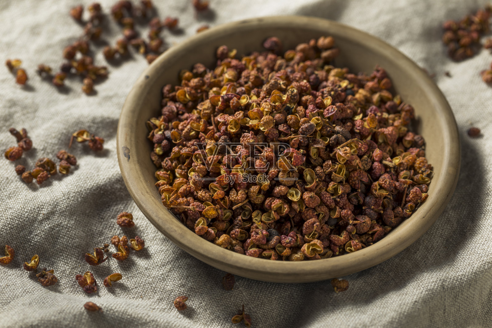 生的有机干花椒照片摄影图片