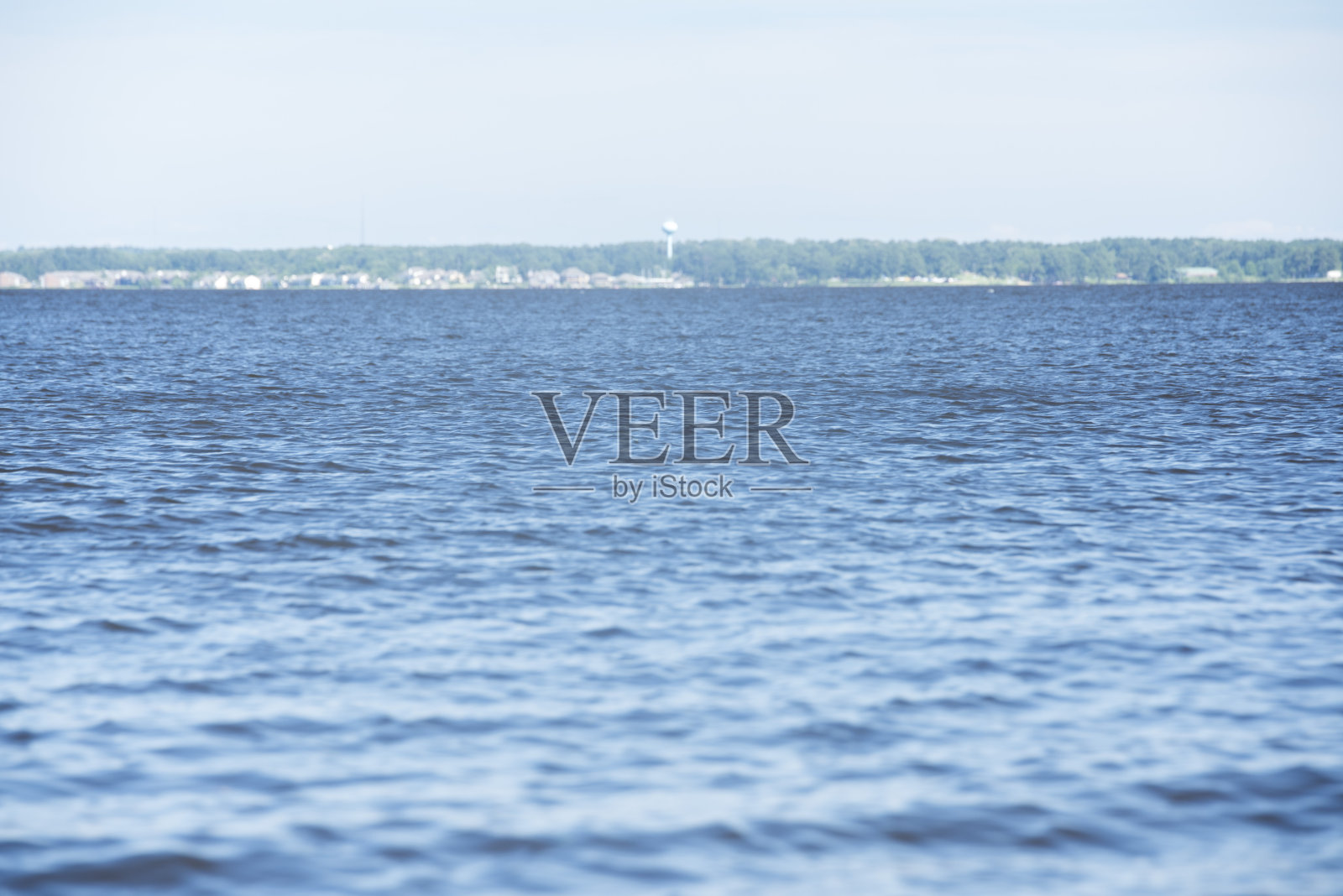 水和蓝天照片摄影图片