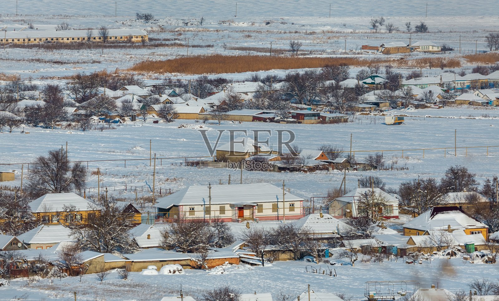 冬天的村庄。照片摄影图片